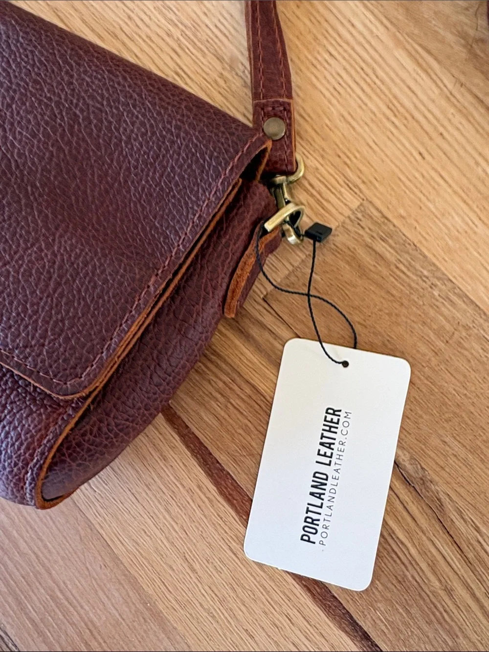 NWT Portland Leather Metro Crossbody color nutmeg